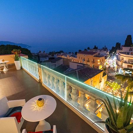 La Terrazza Di Porta Messina Hotel Таормина Екстериор снимка